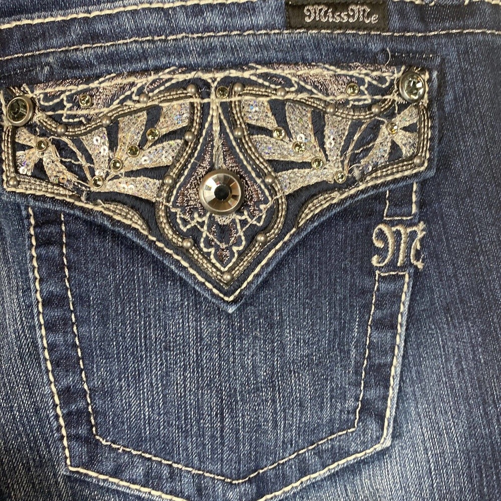 Miss Me Womens Jeans 34 X 29 CAPRIS Signature Boot Mid Rise Jeweled Pocket - Picture 8 of 11